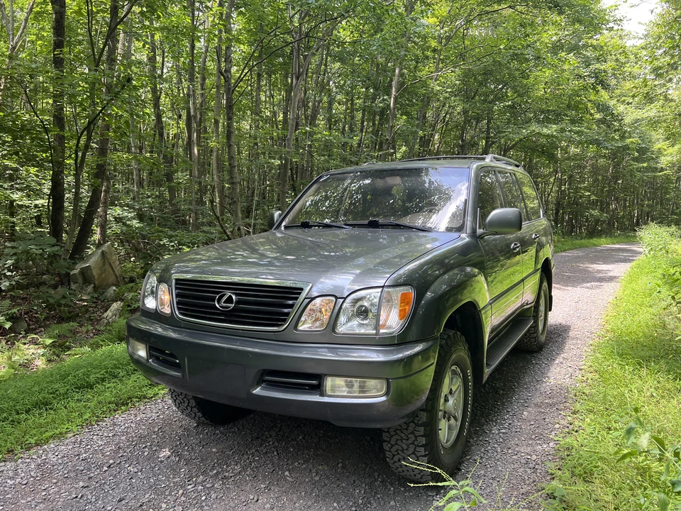 1999 Lexus LX 2nd Gen - Image 6 of 31