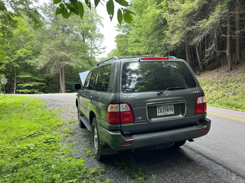 1999 Lexus LX 2nd Gen - Image 9 of 31