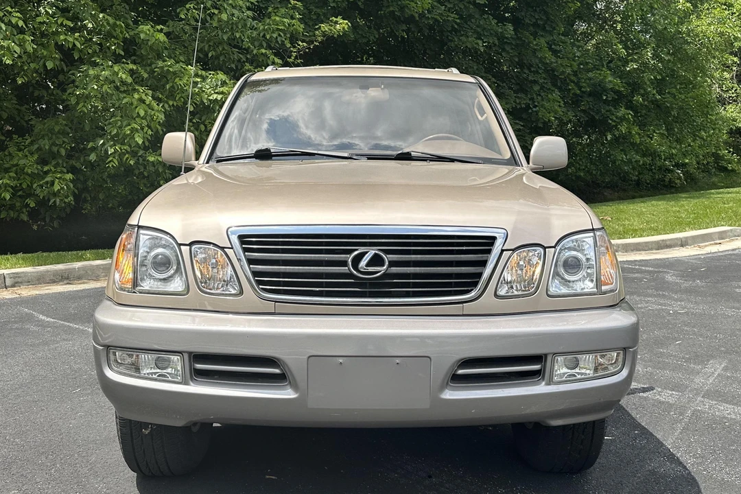 1999 Lexus LX 2nd Gen - Image 2 of 31