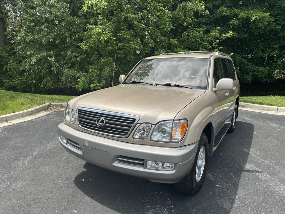 1999 Lexus LX 2nd Gen - Image 7 of 31