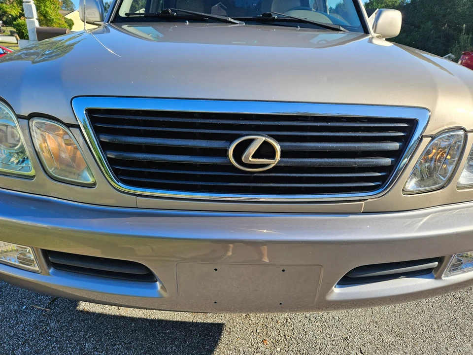 1999 Lexus LX 2nd Gen - Image 14 of 31