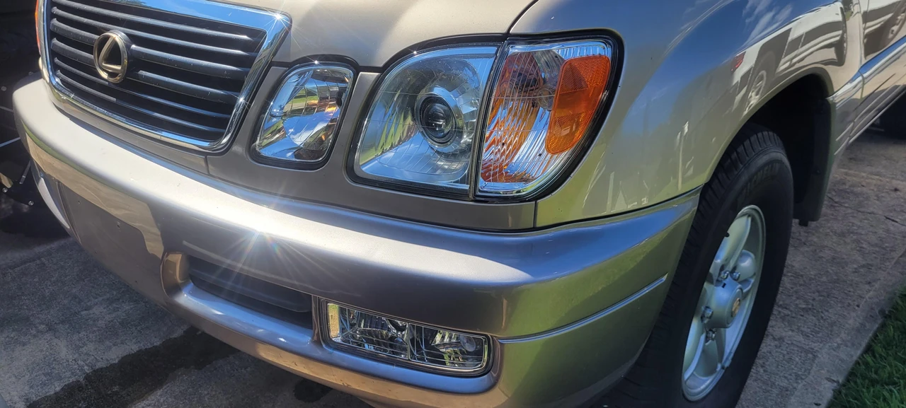 1999 Lexus LX 2nd Gen - Image 16 of 31