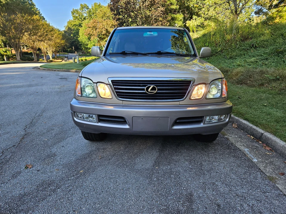 1999 Lexus LX 2nd Gen - Image 7 of 31