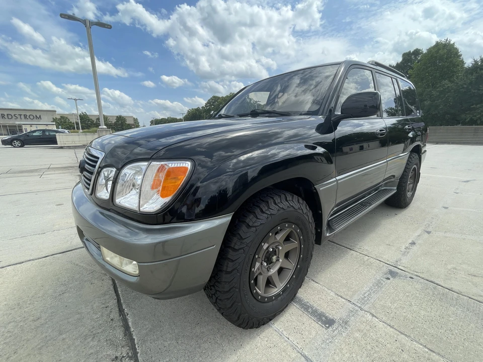 1999 Lexus LX 2nd Gen - Image 7 of 31