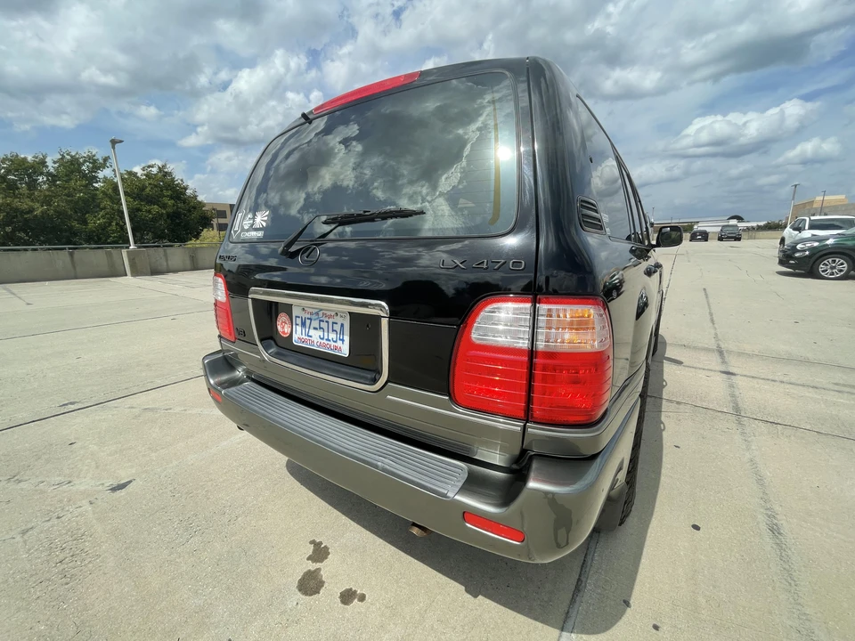 1999 Lexus LX 2nd Gen - Image 15 of 31