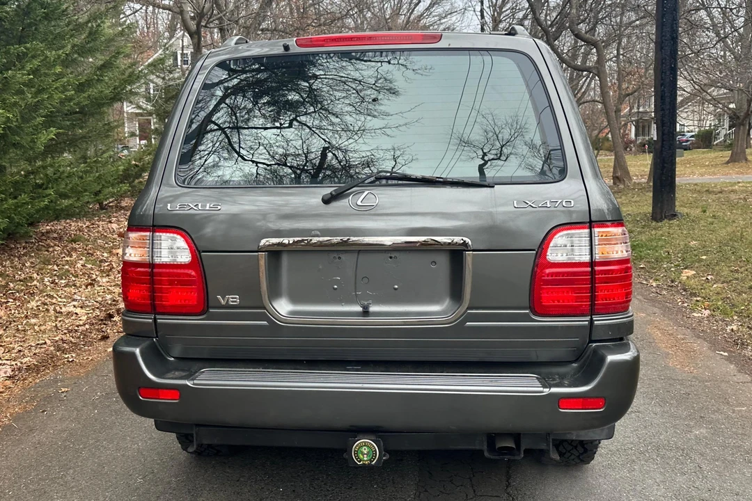 1999 Lexus LX 2nd Gen - Image 5 of 31