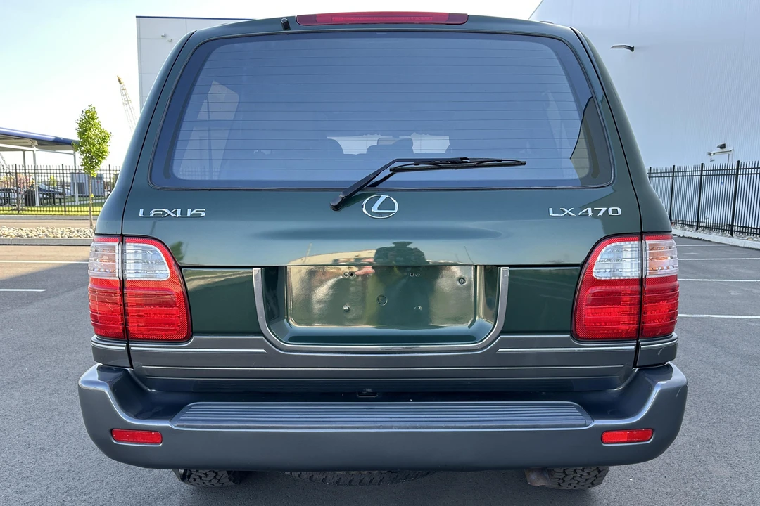 1999 Lexus LX 2nd Gen - Image 5 of 6