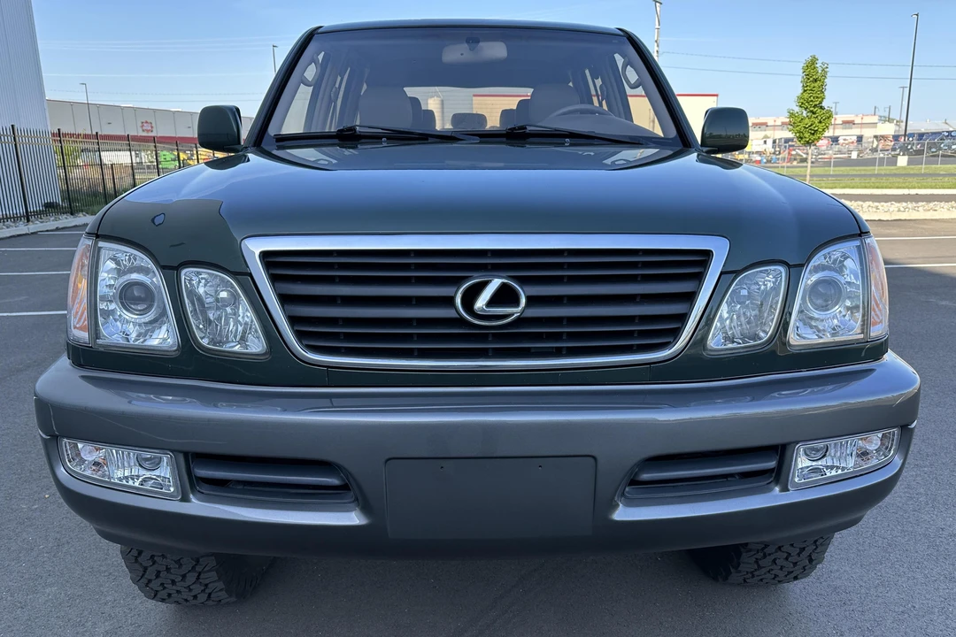1999 Lexus LX 2nd Gen - Image 3 of 6