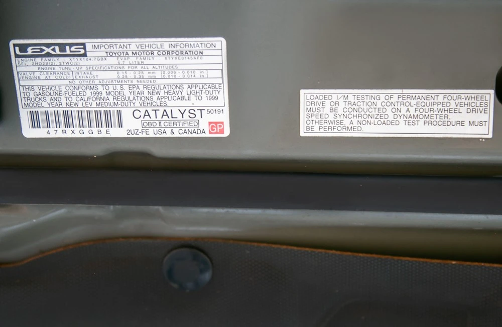 1999 Lexus LX 2nd Gen - Image 15 of 19