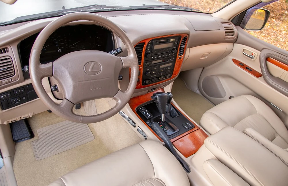 1999 Lexus LX 2nd Gen - Image 17 of 19