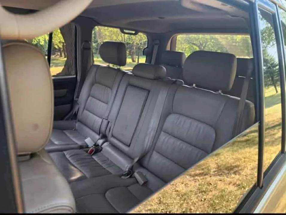 1999 Lexus LX 2nd Gen - Image 3 of 10