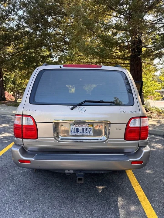 1999 Lexus LX 2nd Gen - Image 4 of 8