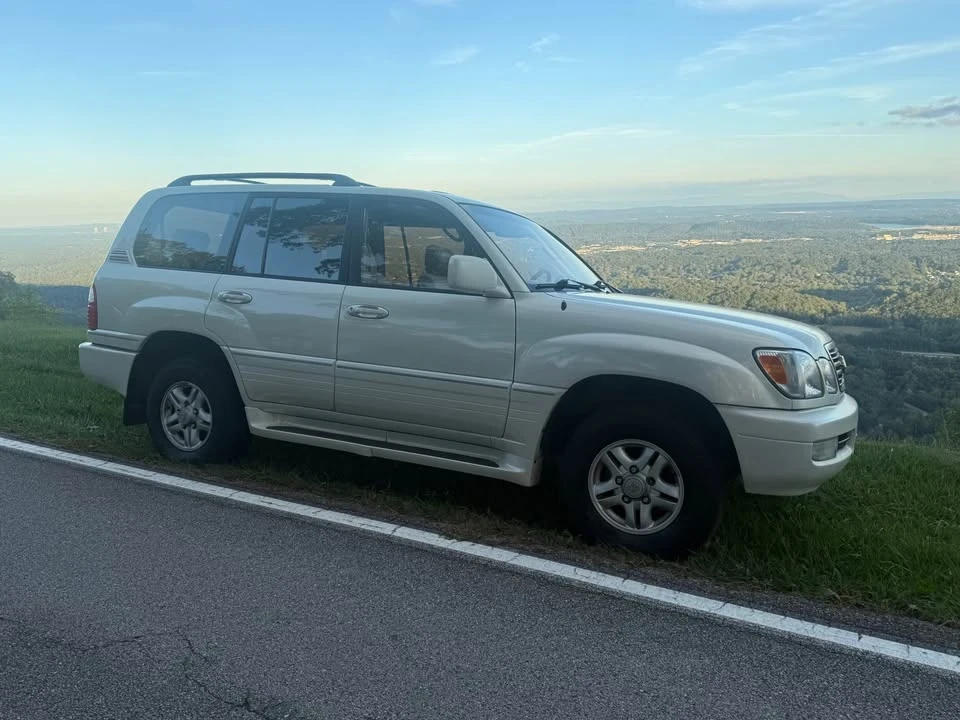 1999 Lexus LX 2nd Gen - Image 7 of 19