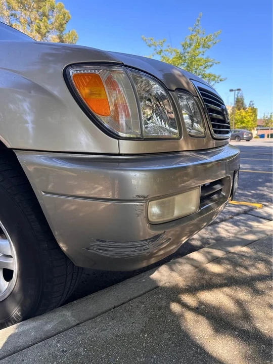 1999 Lexus LX 2nd Gen - Image 3 of 8