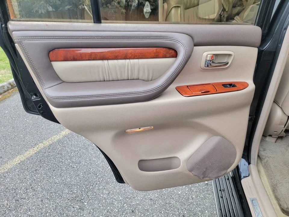 1999 Lexus LX 2nd Gen - Image 10 of 20