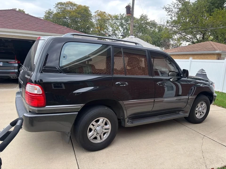 1999 Lexus LX 2nd Gen - Image 2 of 5