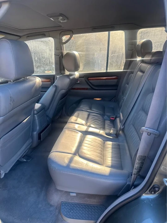 1999 Lexus LX 2nd Gen - Image 5 of 9