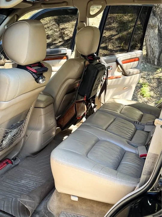 1999 Lexus LX 2nd Gen - Image 6 of 12