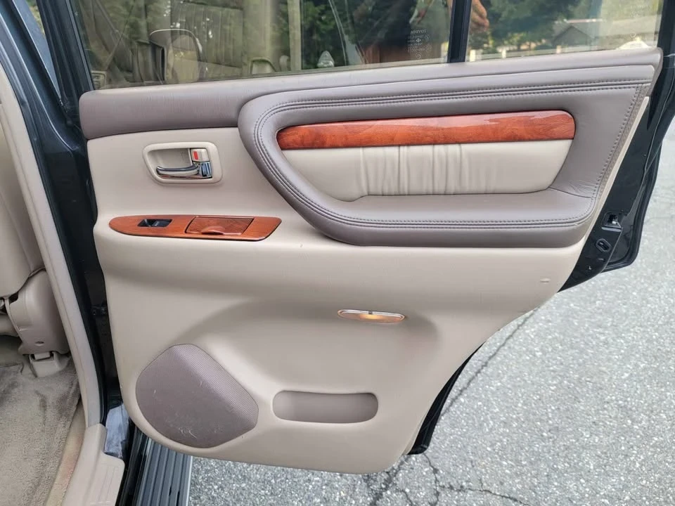 1999 Lexus LX 2nd Gen - Image 13 of 20