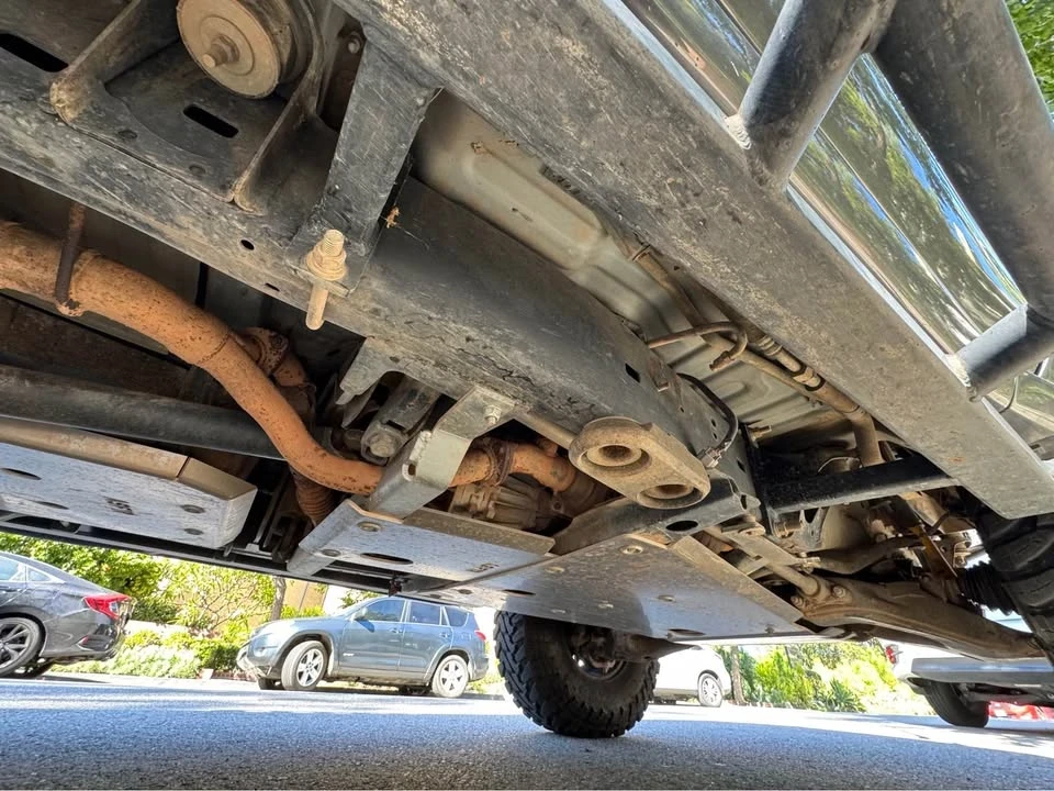 1999 Lexus LX 2nd Gen - Image 10 of 12