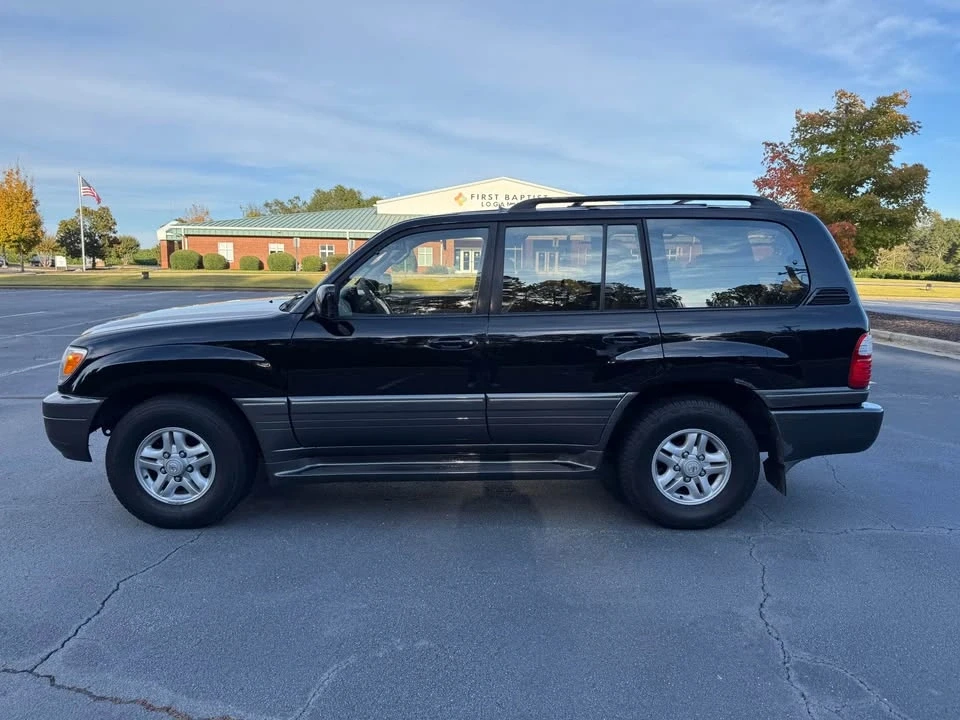 1999 Lexus LX 2nd Gen - Image 5 of 18