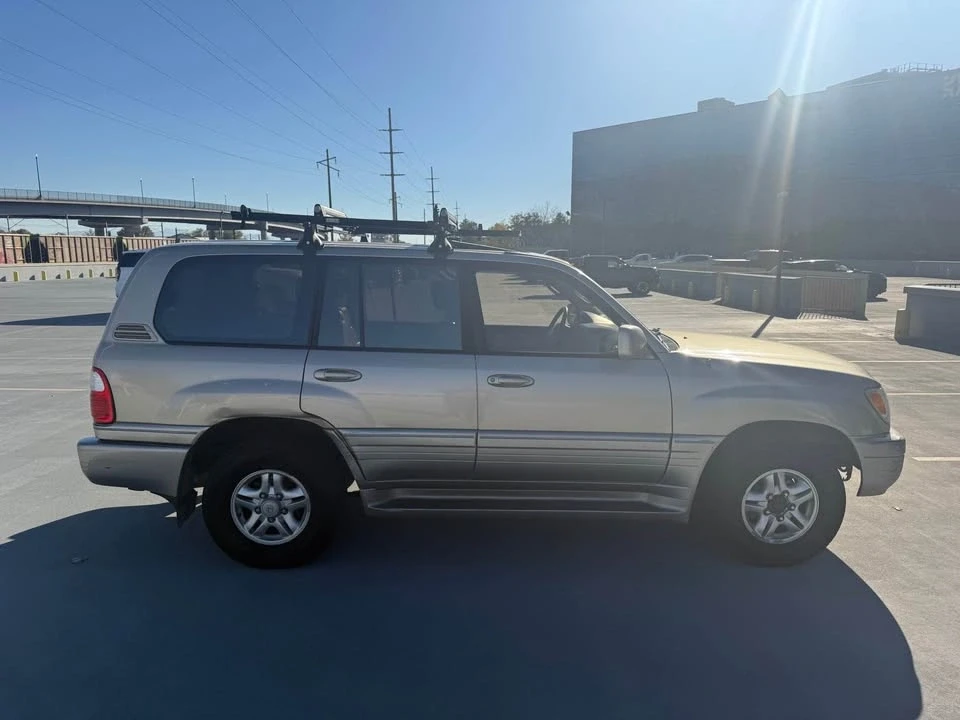 1999 Lexus LX 2nd Gen - Image 5 of 13
