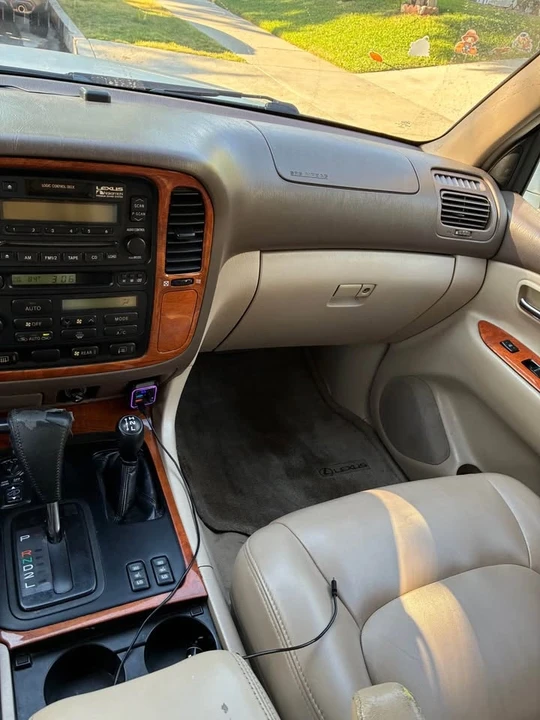 1999 Lexus LX 2nd Gen - Image 5 of 12