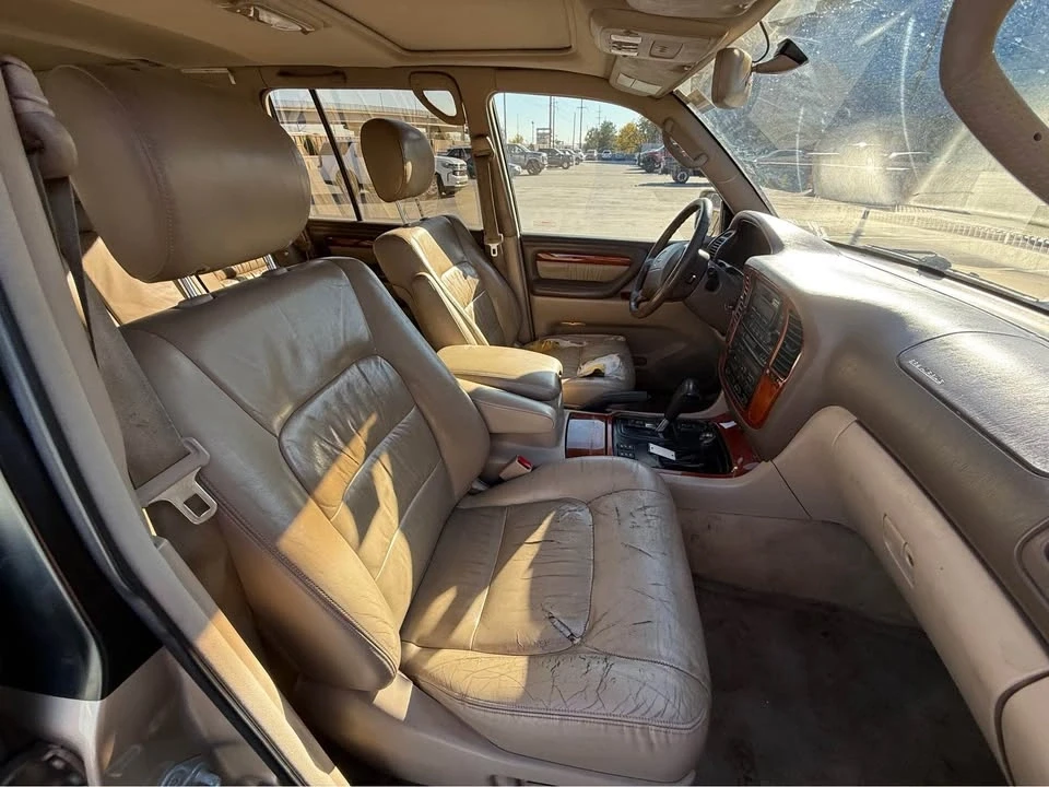 1999 Lexus LX 2nd Gen - Image 9 of 13