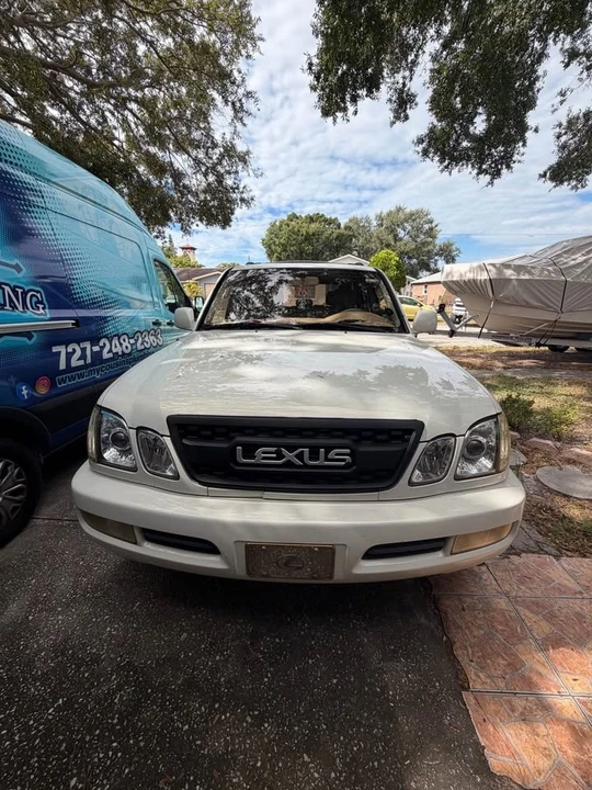 1999 Lexus LX 2nd Gen - Image 6 of 15