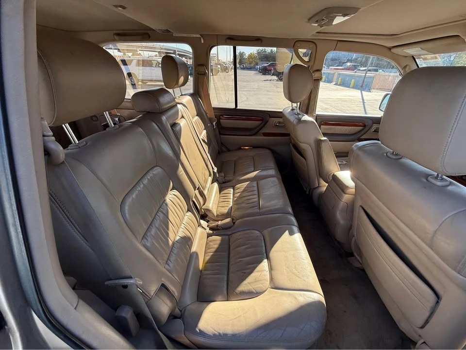 1999 Lexus LX 2nd Gen - Image 8 of 13