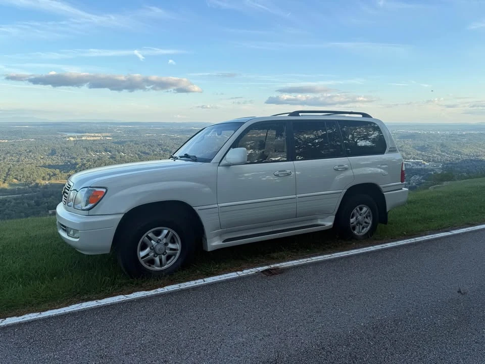 1999 Lexus LX 2nd Gen - Image 3 of 16