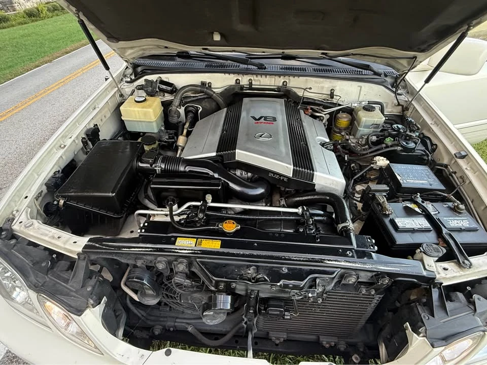 1999 Lexus LX 2nd Gen - Image 11 of 16