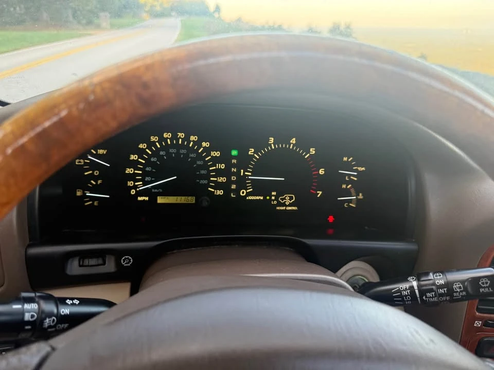 1999 Lexus LX 2nd Gen - Image 13 of 16