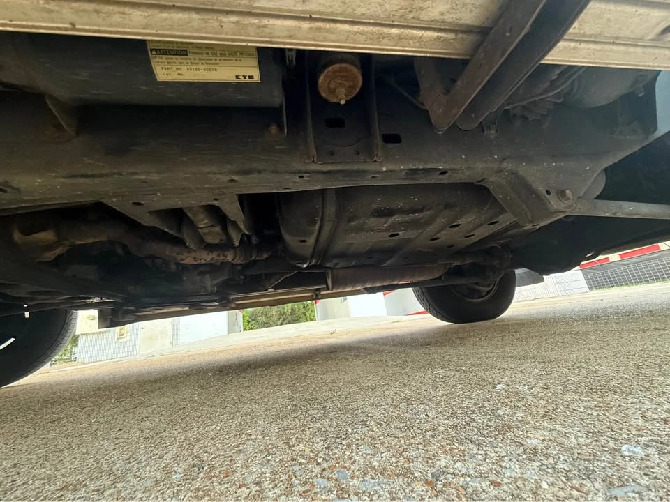1999 Lexus LX 2nd Gen - Image 16 of 16