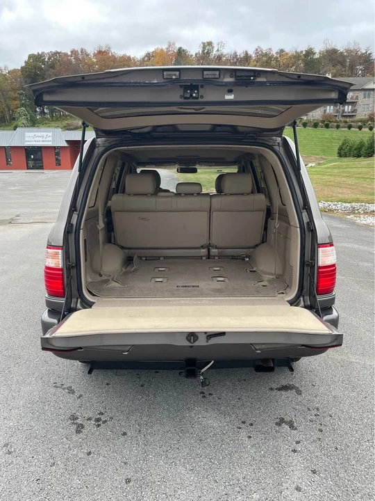 1999 Lexus LX 2nd Gen - Image 10 of 18