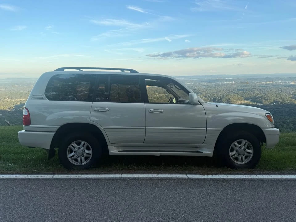 1999 Lexus LX 2nd Gen - Image 7 of 16