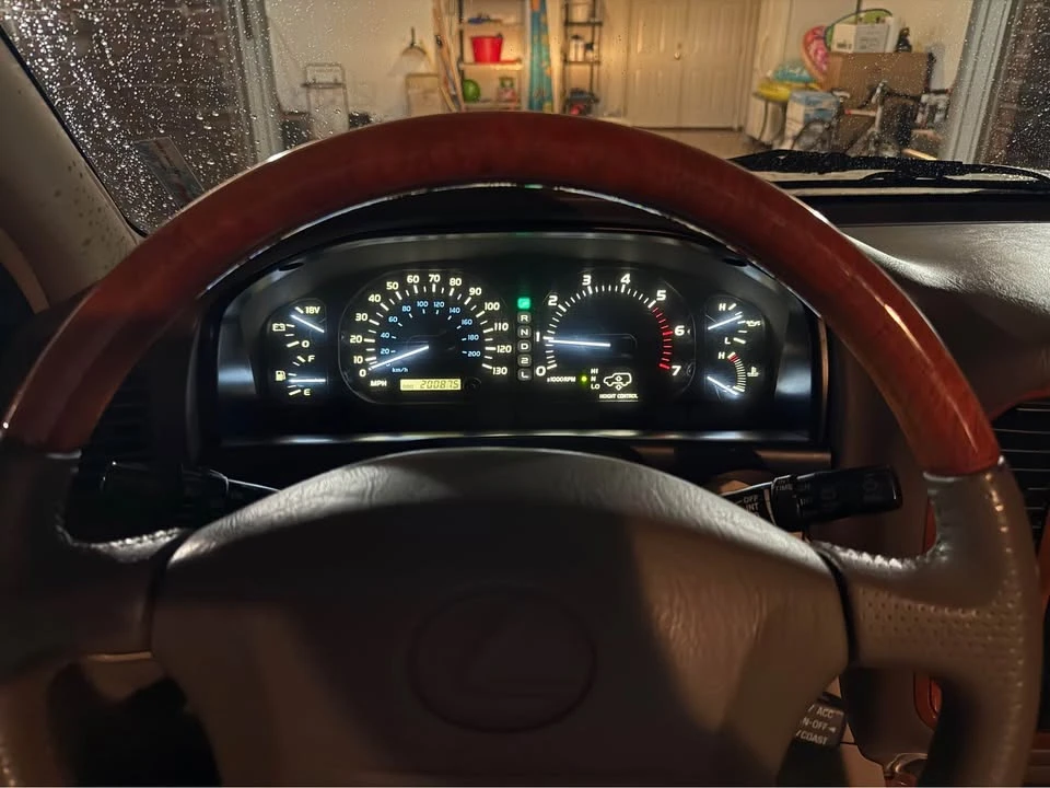 1999 Lexus LX 2nd Gen - Image 7 of 14