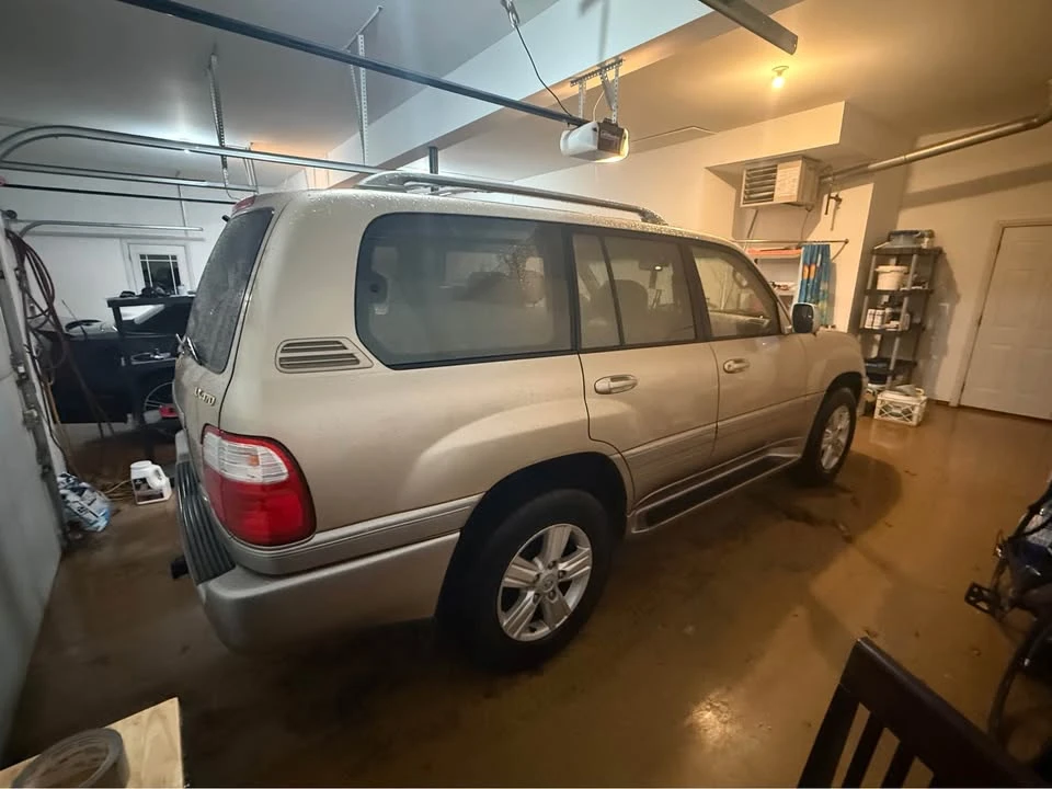 1999 Lexus LX 2nd Gen - Image 5 of 14