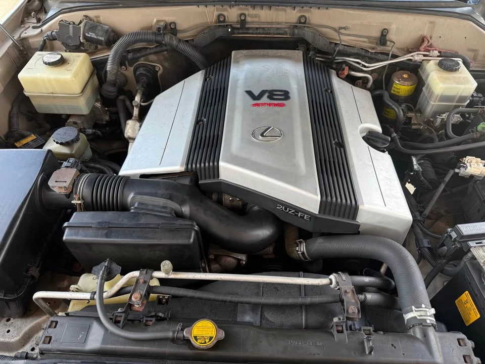 1999 Lexus LX 2nd Gen - Image 14 of 14