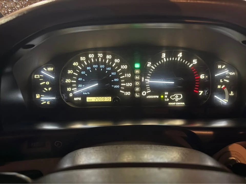 1999 Lexus LX 2nd Gen - Image 11 of 14