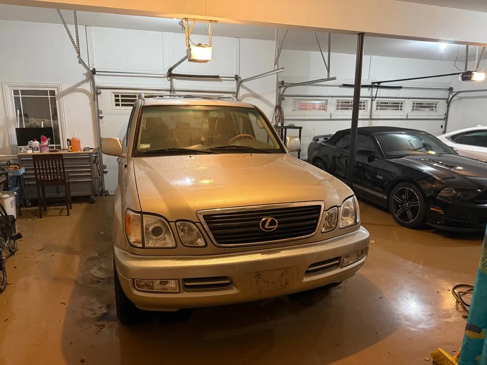 1999 Lexus LX 2nd Gen - Image 3 of 14