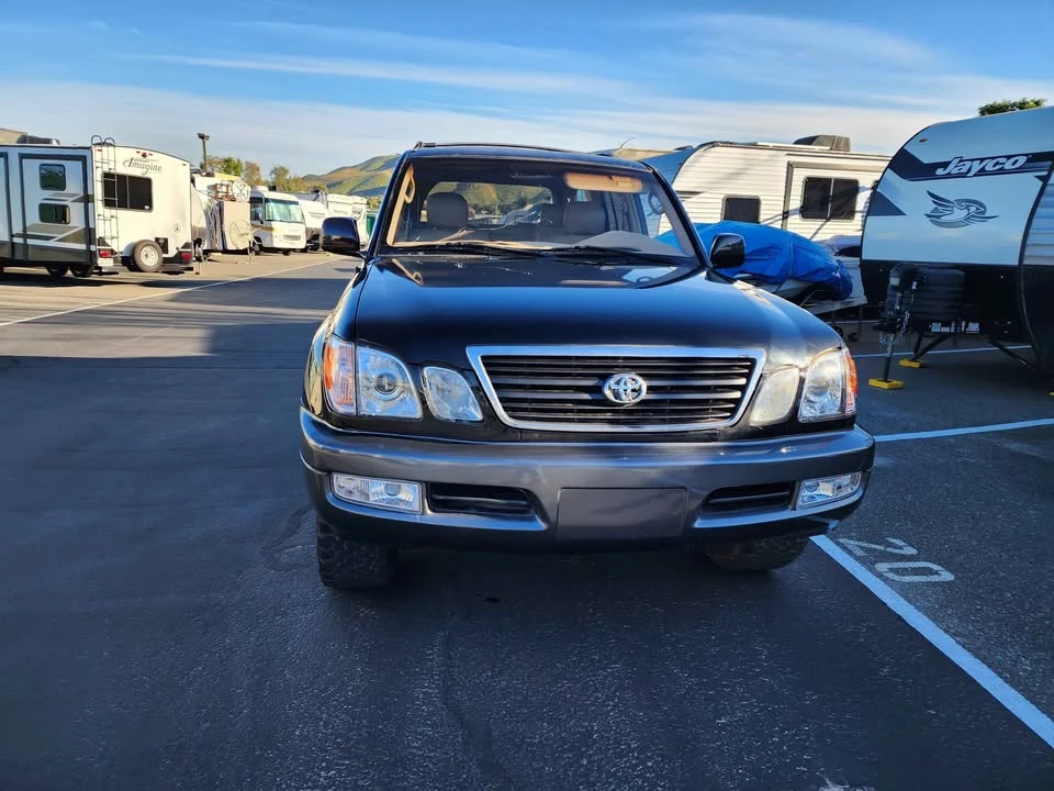 1999 Lexus LX 2nd Gen - Image 3 of 11