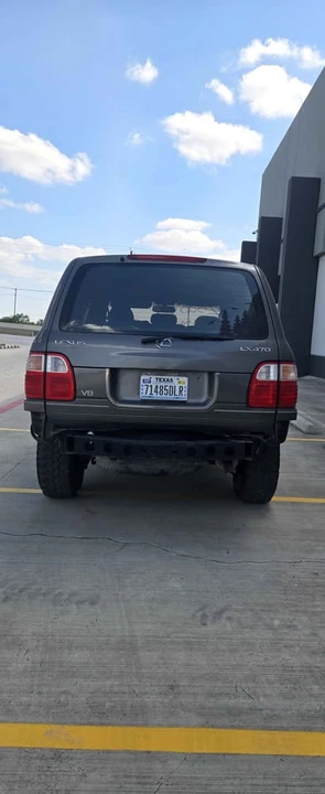 1999 Lexus LX 2nd Gen - Image 7 of 19