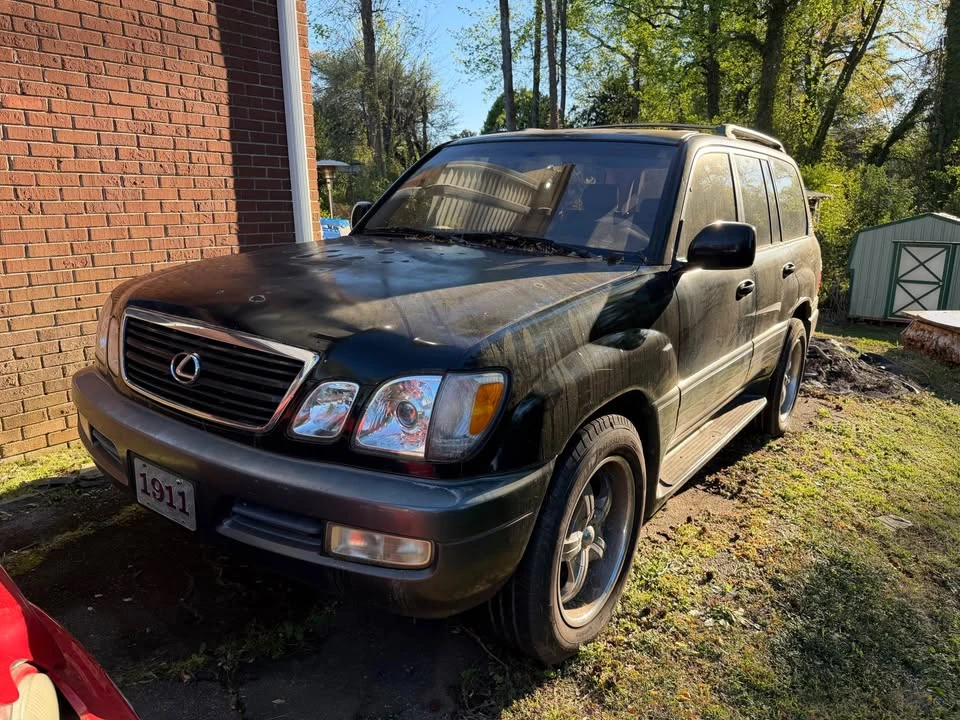 1999 Lexus LX 2nd Gen - Image 5 of 14