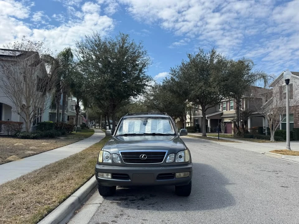 1999 Lexus LX 2nd Gen - Image 3 of 8