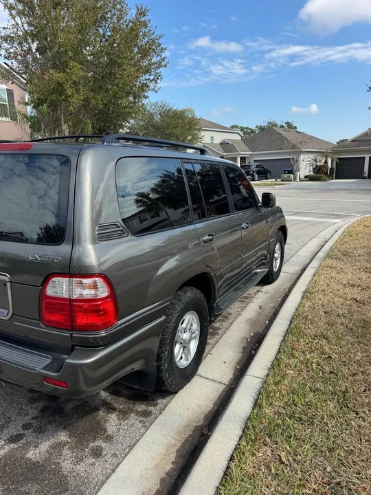 1999 Lexus LX 2nd Gen - Image 2 of 8