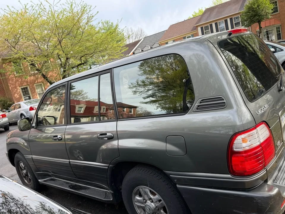 1999 Lexus LX 2nd Gen - Image 4 of 12