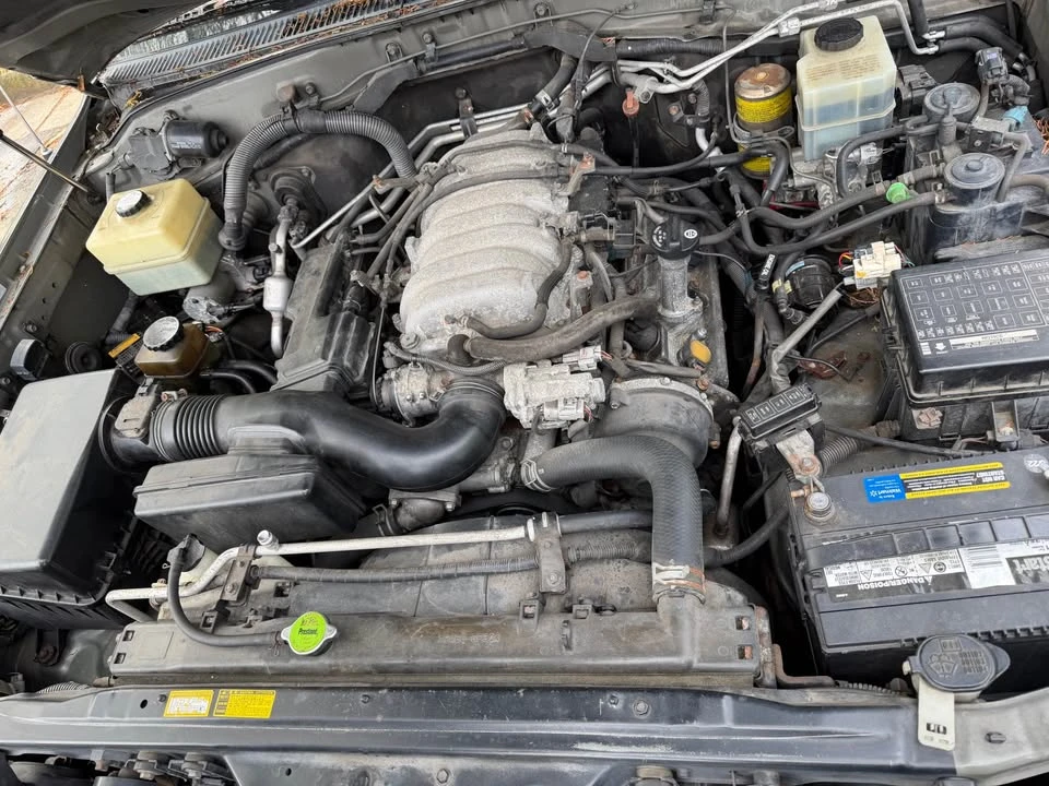 1999 Lexus LX 2nd Gen - Image 12 of 12