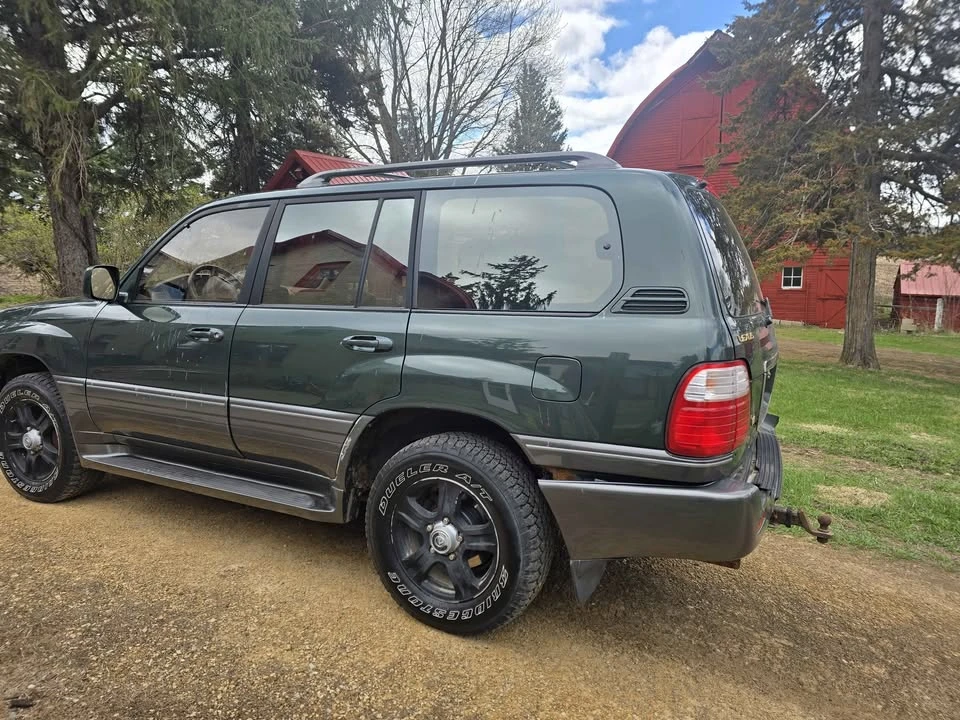 1999 Lexus LX 2nd Gen - Image 3 of 12