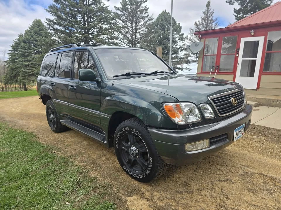 1999 Lexus LX 2nd Gen - Image 5 of 12